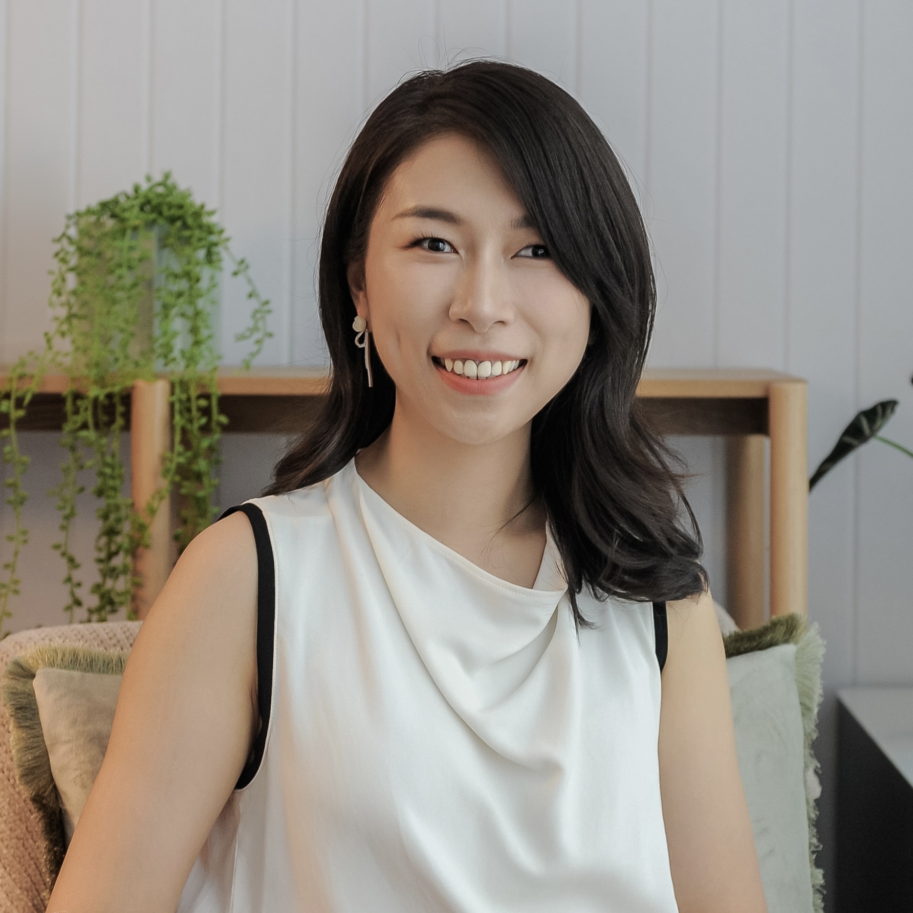      Chao (Iris) Huang